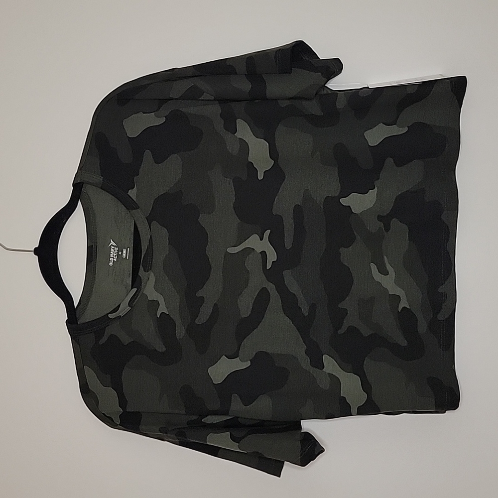 Old Navy Camo Crop T